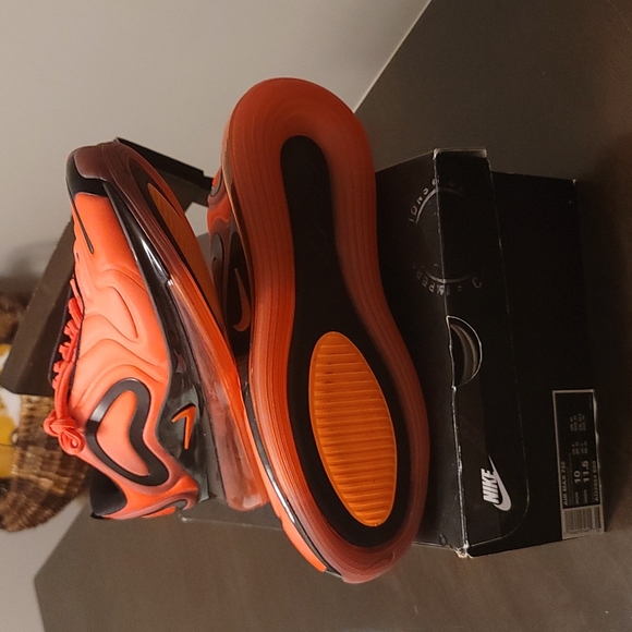 New shoes Nike - Picture 2 of 2